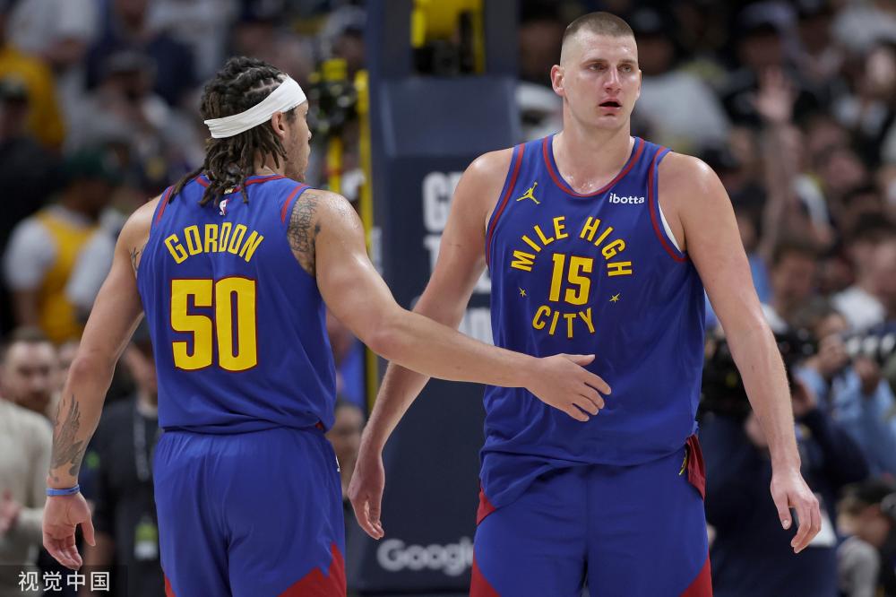 作为其中的 作为其中的