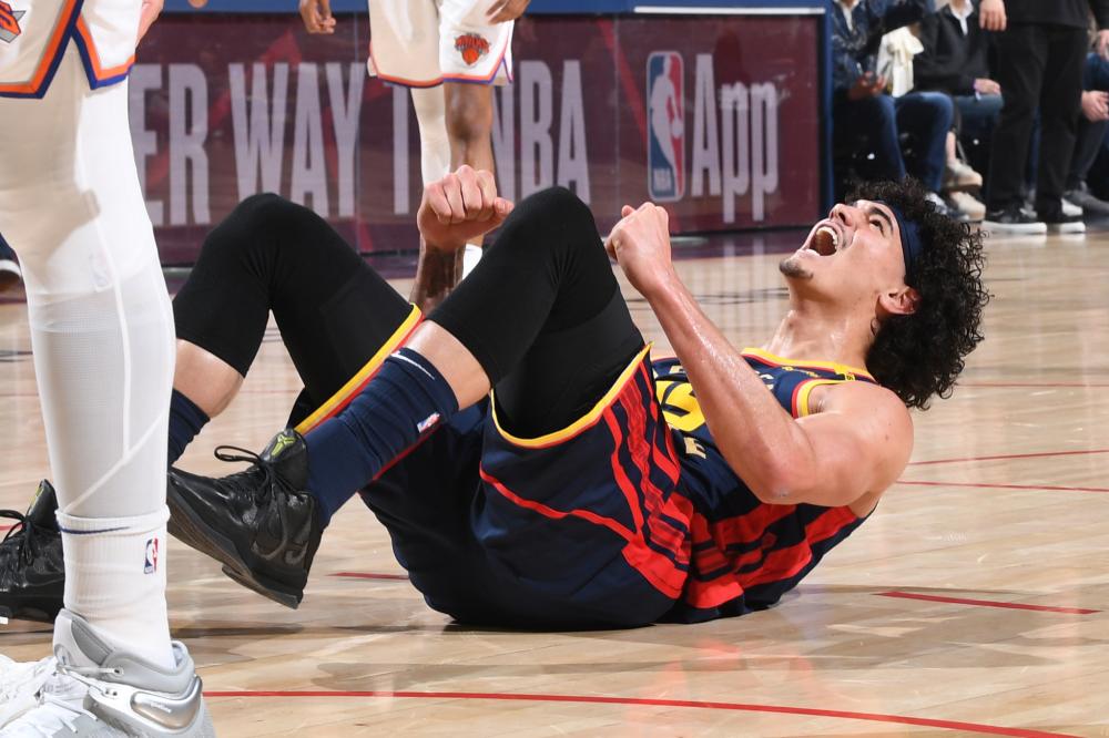 体育冬奥时刻：回顾中国代表团北京冬奥会夺金时刻